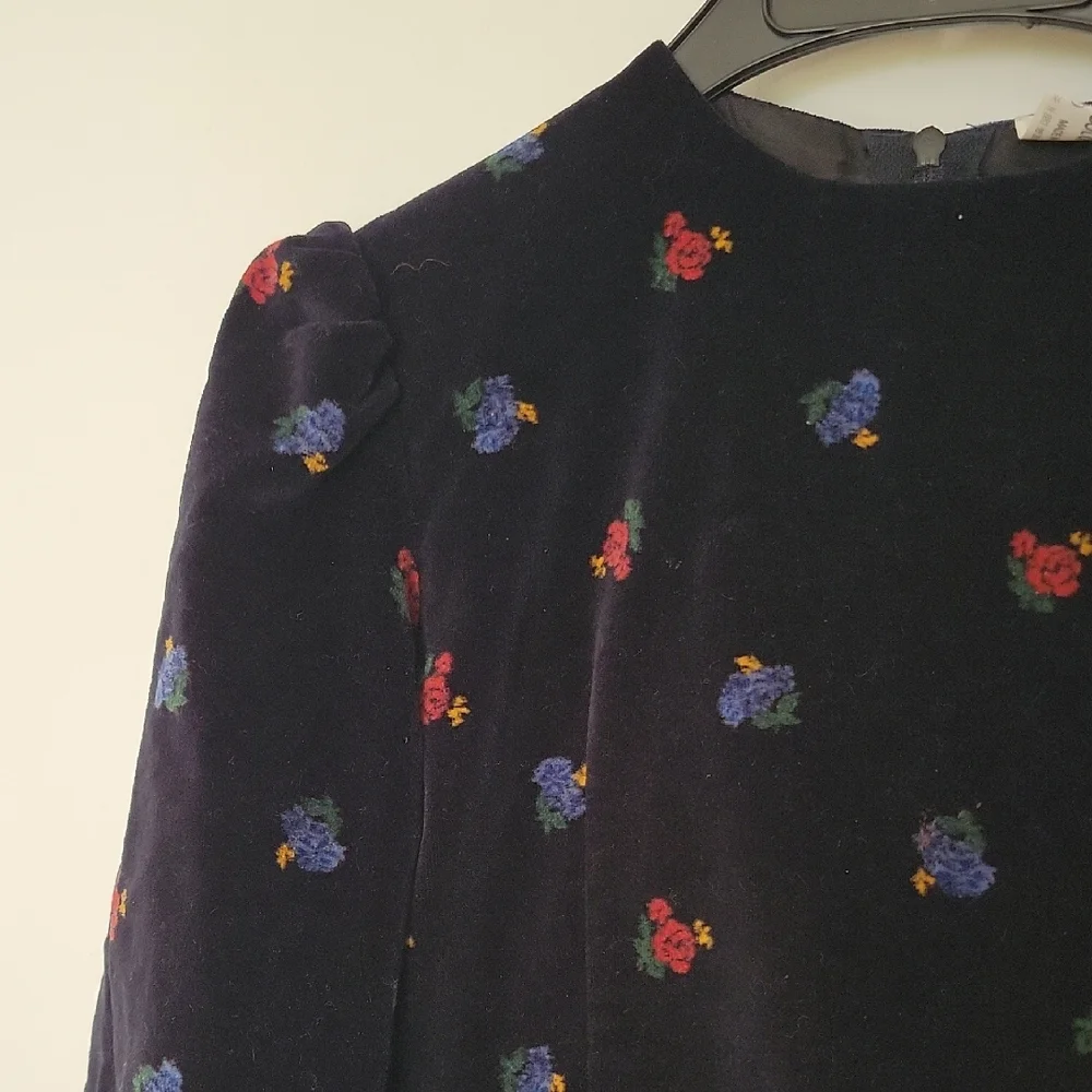 Holiday Black Velvet Velour Floral Lace Trim Kids Dress Long Puffy Sleeves Italy